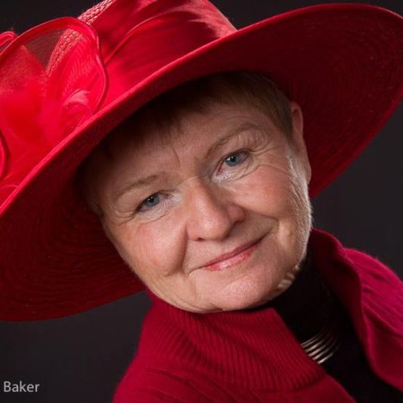 Meet your Posher, Janet - Picture 1 of 1